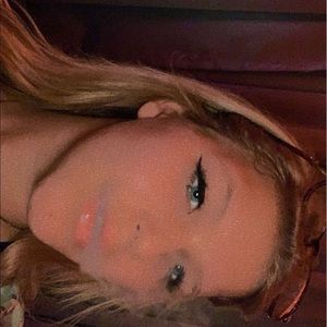 Meet your Posher, Kellie